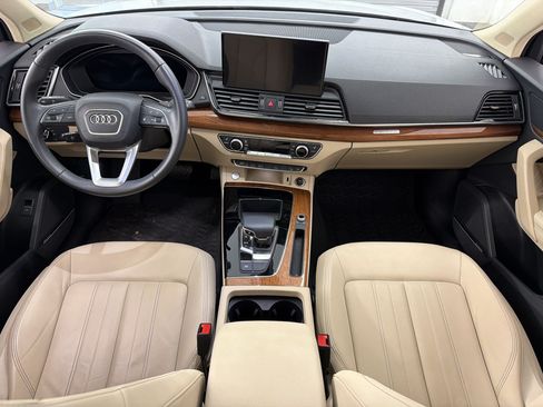 Used 2023 Audi Q5 2.0T Premium Plus w/ Premium Plus Package AWD/4WD image 12
