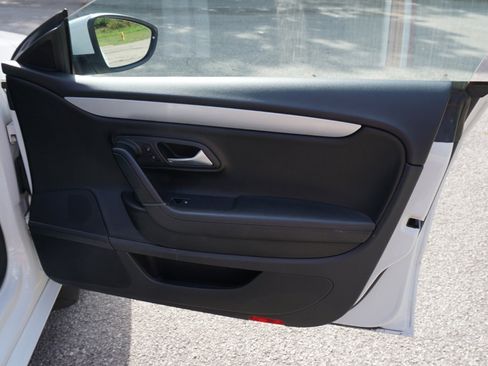 Used 2016 Volkswagen CC Sport image 22