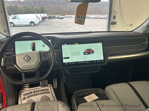 Used 2023 Rivian R1T Adventure image 2