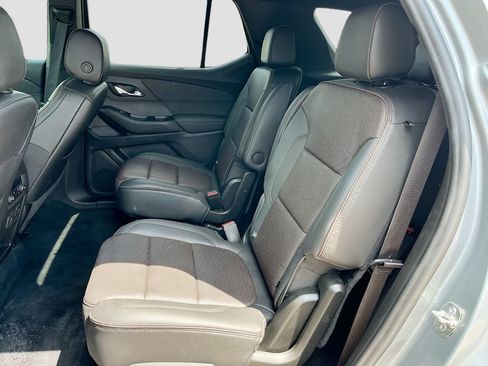 Used 2023 Chevrolet Traverse High Country FWD image 26