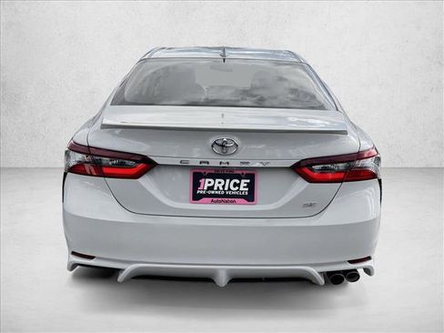 Used 2024 Toyota Camry SE image 6