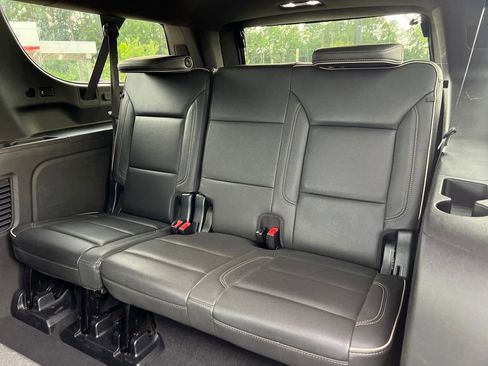 Used 2023 GMC Yukon XL SLT image 25