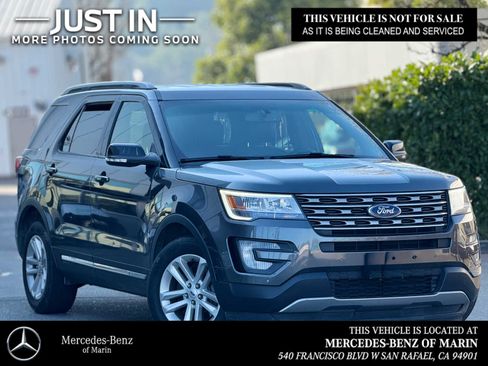 Used 2017 Ford Explorer XLT w/ Equipment Group 202A image 1