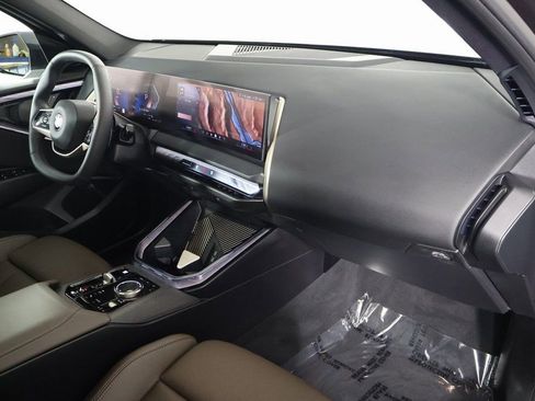 Used 2025 BMW X3 xDrive30i w/ Convenience Package image 9