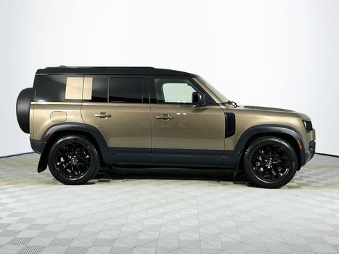 Used 2020 Land Rover Defender 110 HSE AWD/4WD image 4