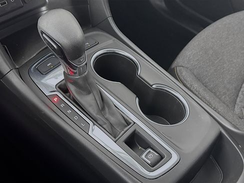 Used 2022 Chevrolet Equinox LT AWD/4WD image 16