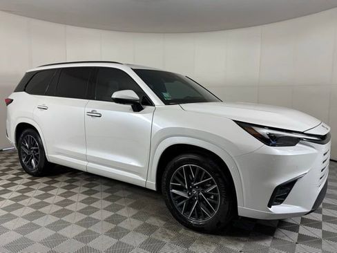 Used 2025 Lexus TX 350 AWD w/ Technology Package image 7