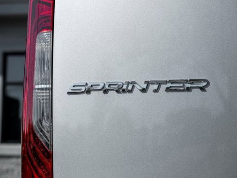 New 2025 Mercedes-Benz Sprinter 2500 image 9