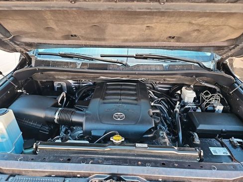 Used 2014 Toyota Tundra SR5 w/ SR5 Upgrade Package RWD image 29