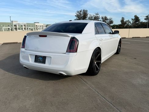 Used 2013 Chrysler 300 S RWD image 15