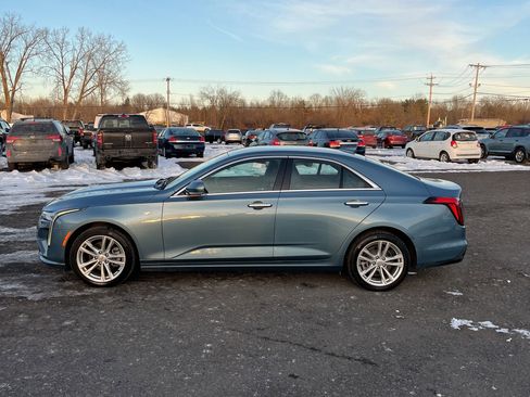 Used 2023 Cadillac CT4 Luxury image 2