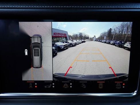 Used 2023 GMC Yukon Denali Ultimate image 27