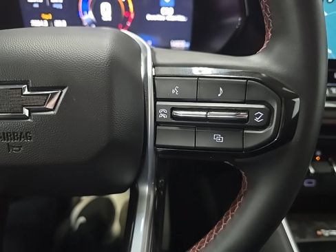 Used 2025 Chevrolet Colorado Z71 AWD/4WD image 20