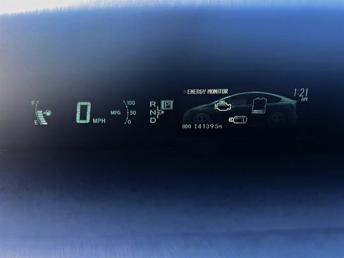 Used 2013 Toyota Prius Five FWD image 15