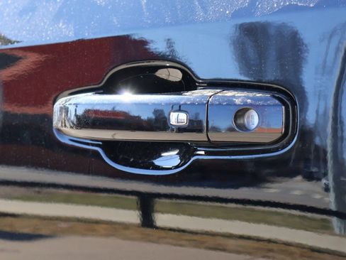 Used 2022 GMC Sierra 1500 AT4 w/ AT4 Premium Package image 27