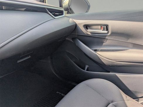 Used 2023 Toyota Corolla SE image 29
