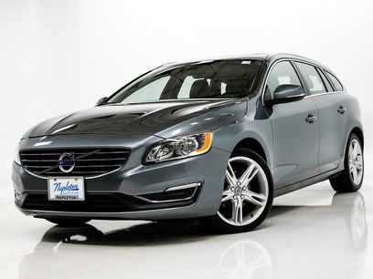 Used 2017 Volvo V60 T5 Premier w/ Convenience Package
