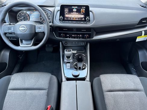 New 2026 Nissan Rogue SV image 10