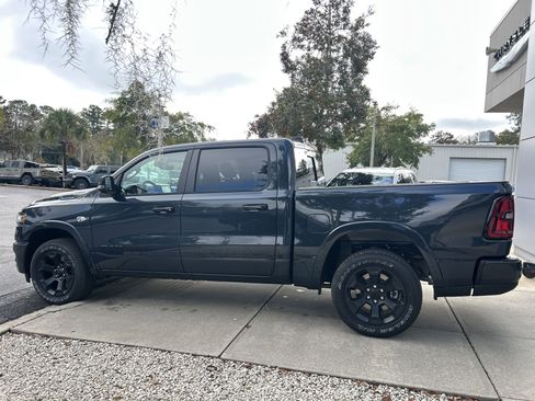 New 2026 RAM 1500 4x4 Crew Cab image 4