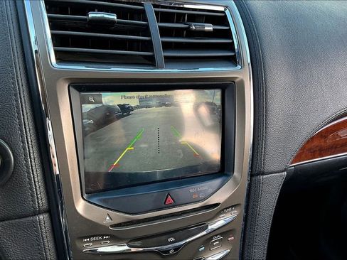 Used 2013 Lincoln MKX AWD image 13