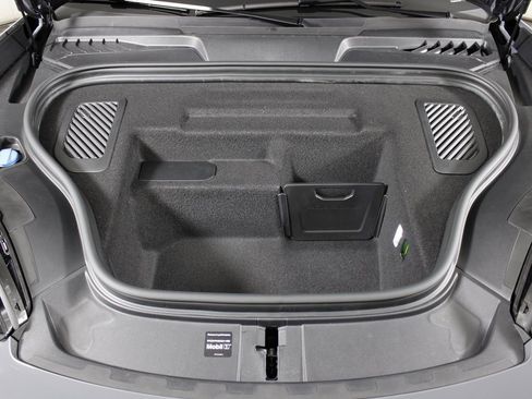 Certified 2025 Porsche Macan 4S Electric image 12