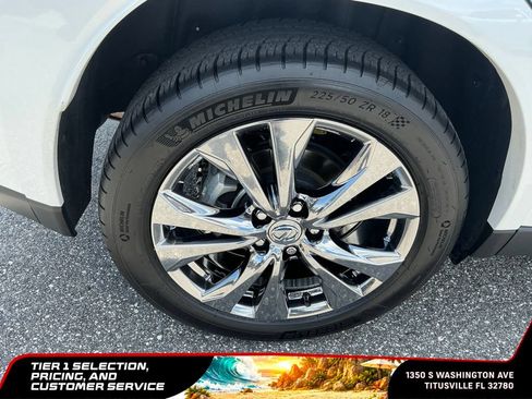 Used 2025 Lexus UX 300h FWD image 13