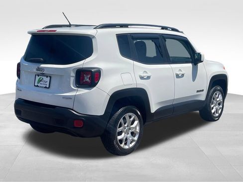 Used 2017 Jeep Renegade Latitude AWD/4WD image 8