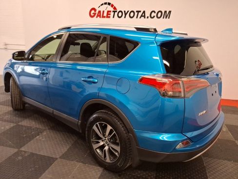 Used 2017 Toyota RAV4 XLE image 8