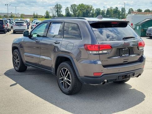 Used 2017 Jeep Grand Cherokee Trailhawk AWD/4WD image 3