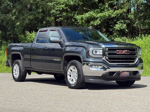Used 2018 GMC Sierra 1500 SLE w/ SLE Value Package AWD/4WD image 5