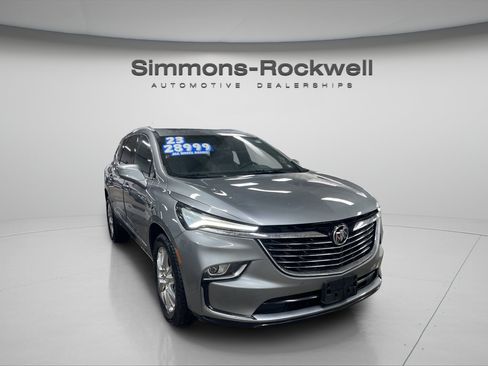 Used 2023 Buick Enclave Essence w/ Experience Buick Package AWD/4WD image 7