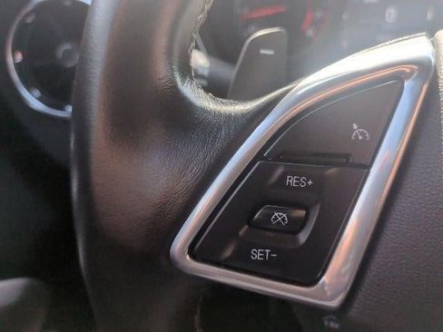 Used 2021 Chevrolet Camaro LT w/ Technology Package RWD image 23