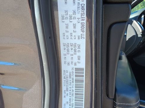 Used 2015 Jeep Grand Cherokee Limited w/ Luxury Group II AWD/4WD image 31