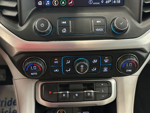 Used 2022 GMC Acadia SLT w/ Preferred Package FWD image 47