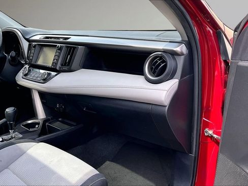 Used 2018 Toyota RAV4 XLE AWD/4WD image 24