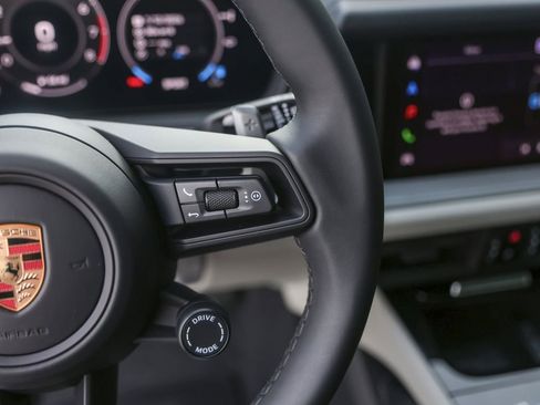 New 2026 Porsche Cayenne AWD/4WD image 18
