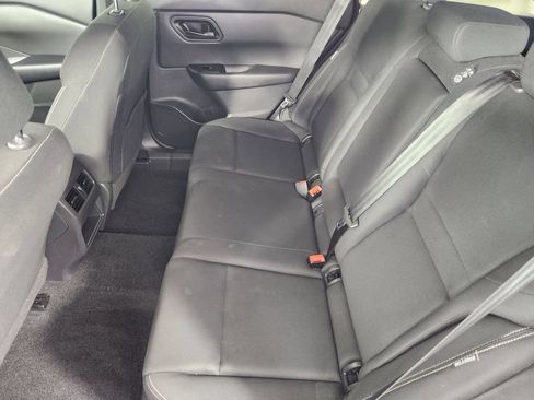 Used 2024 Nissan Rogue S AWD/4WD image 12