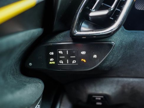 Used 2021 Ferrari Roma image 29