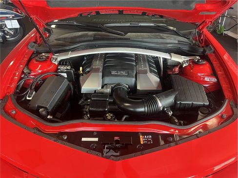 Used 2015 Chevrolet Camaro SS w/ SS Performance Package RWD image 16