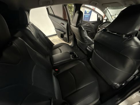 Used 2018 Toyota Prius Prime Premium w/ Carpet Mat Package FWD image 25