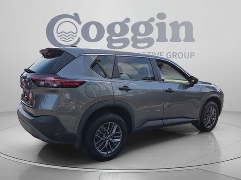 Used 2023 Nissan Rogue S FWD image 5