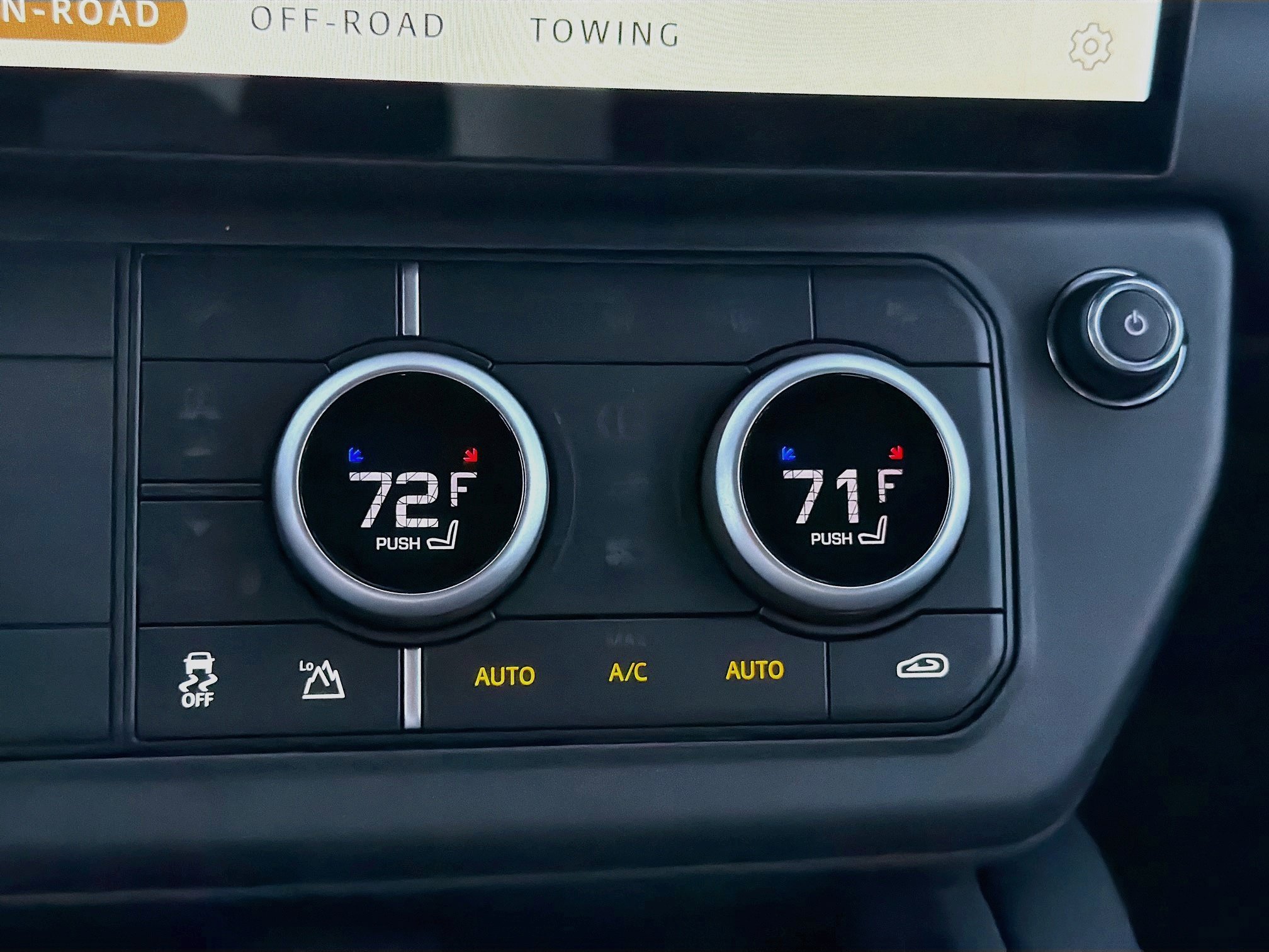 New 2026 Land Rover Defender 110 S AWD/4WD image 35