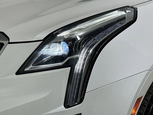 Used 2022 Cadillac XT5 Premium Luxury image 7