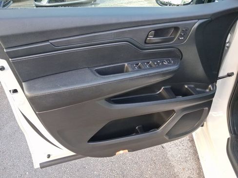 Used 2023 Honda Odyssey Sport image 16