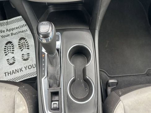 Used 2020 Chevrolet Equinox LT image 19