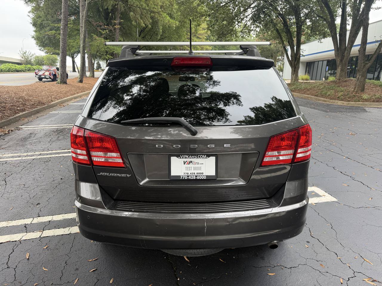 Used 2020 Dodge Journey SE w/ Blacktop Package FWD image 6