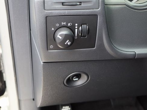 Used 2008 Dodge Challenger SRT8 RWD image 12