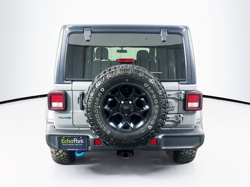 Used 2023 Jeep Wrangler Unlimited w/ Cold Weather Group AWD/4WD image 7