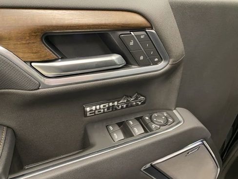 New 2025 Chevrolet Silverado 1500 High Country w/ Midnight Edition image 26