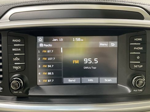 Used 2020 Kia Sorento EX image 18